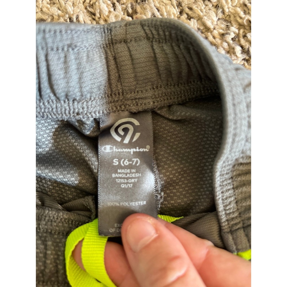 Champion Boys Gray Neon Green Active Shorts Size 6/7 - Picture 6 of 9